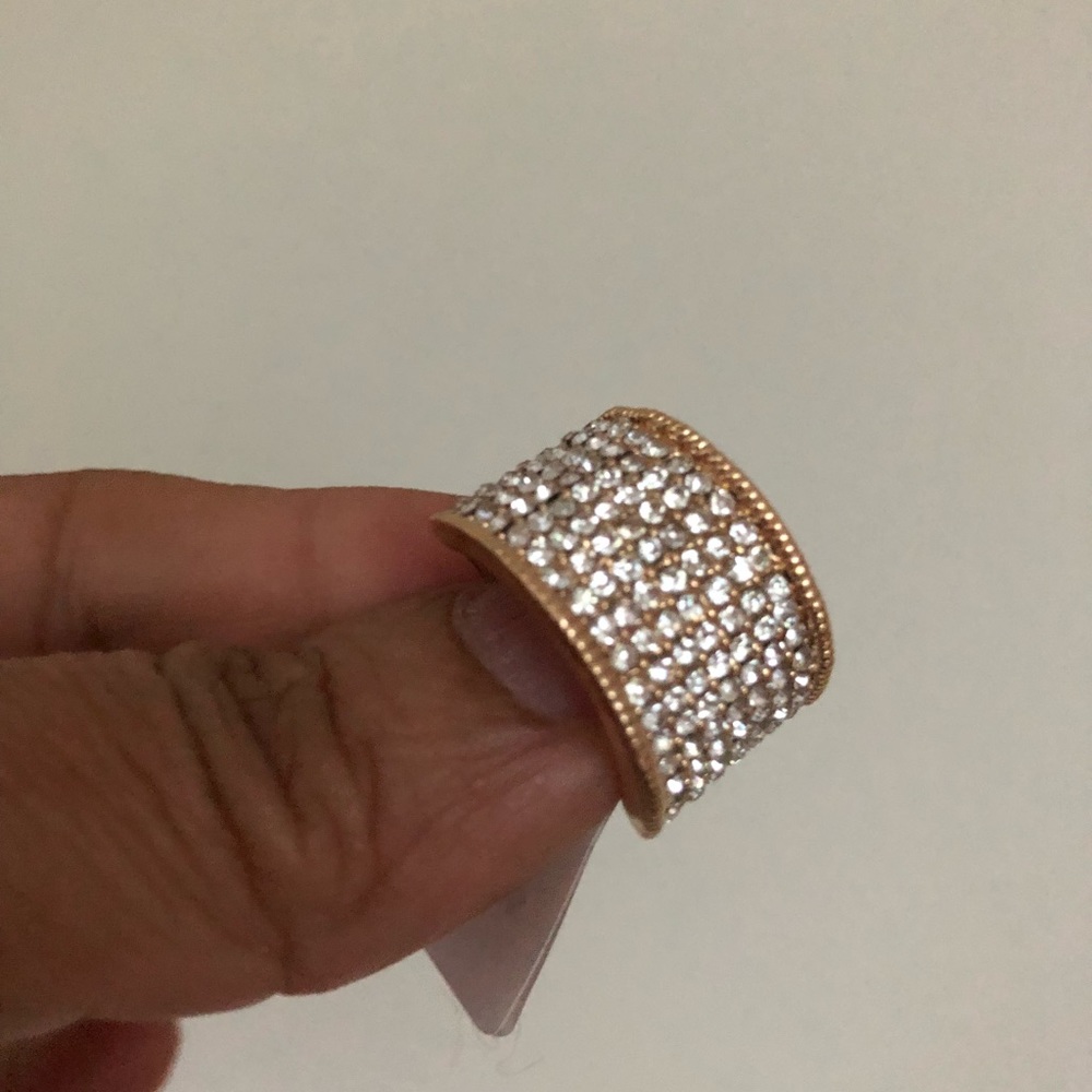 Last One🍁Rose Gold CZ Ring. Size: 6